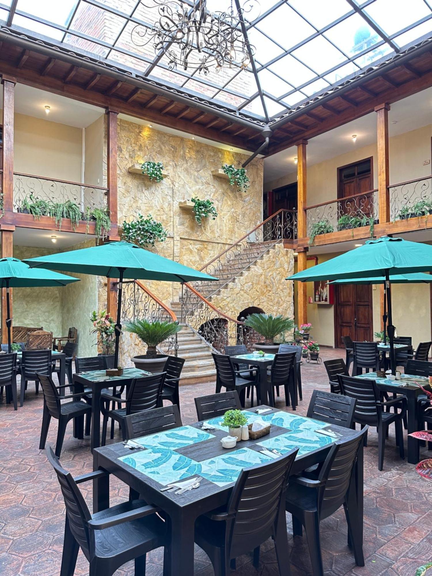 Nass Central Garden Cuenca Kültér fotó