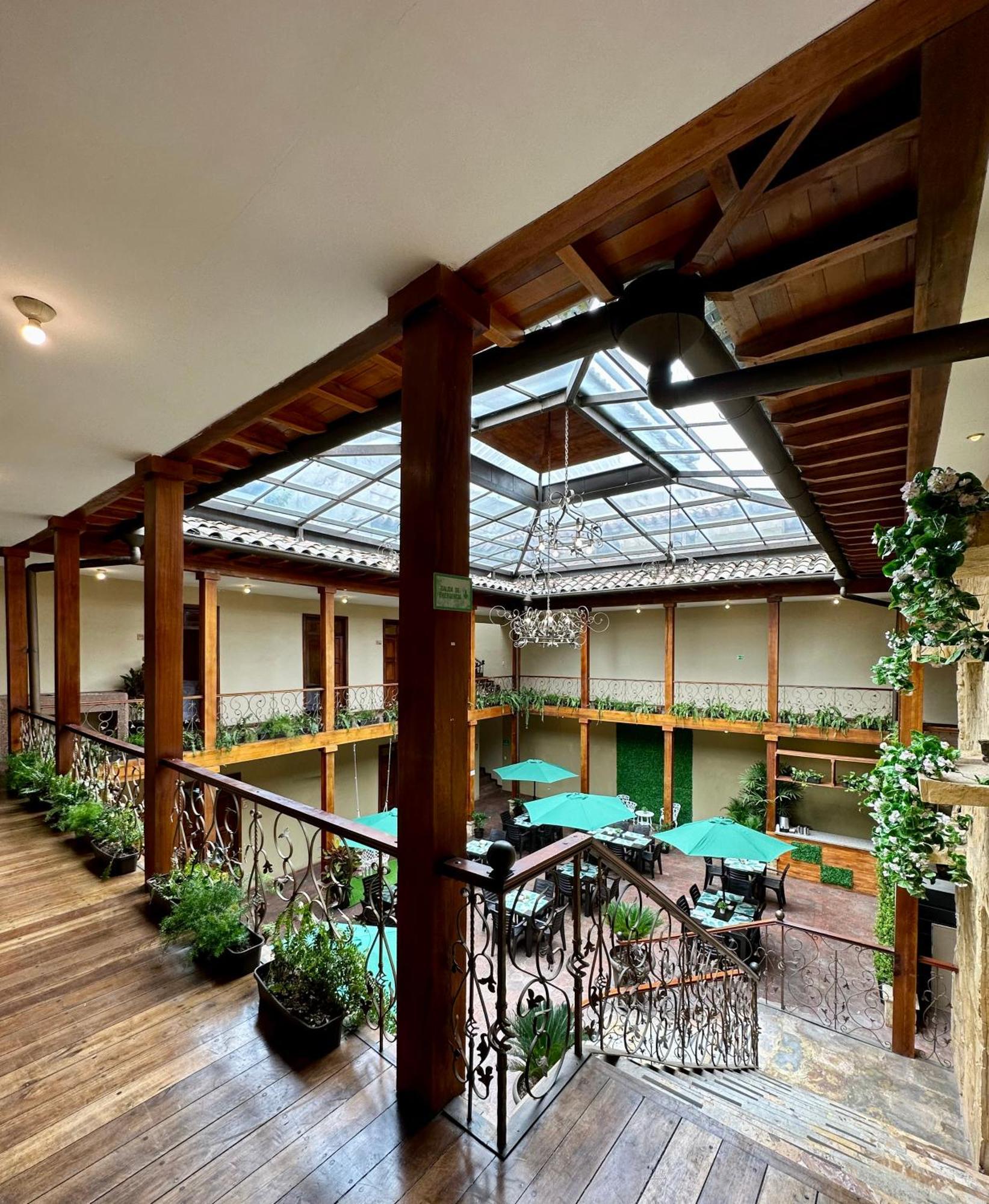 Nass Central Garden Cuenca Kültér fotó